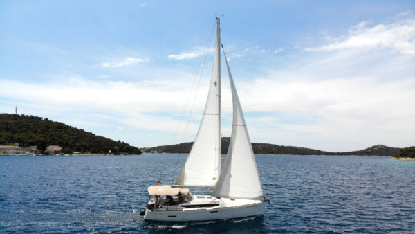 YachtABC - Amadeus - Croatia - Sun Odyssey 389