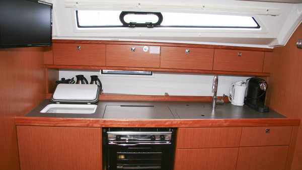 YachtABC - Maestral - Croatia - Bavaria Cruiser 41 - 3 cab.