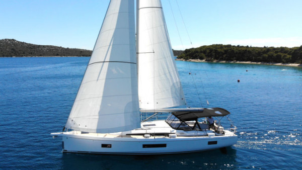YachtABC - Cloudy Bay - Croatia - Oceanis 51.1 - 3 + 1 cab.